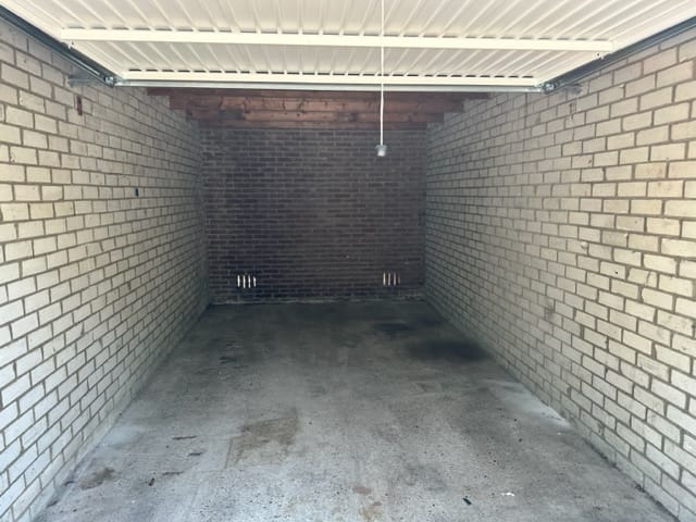 Foto 2 van Dr. Peter van Anrooijstraat 25-AG6