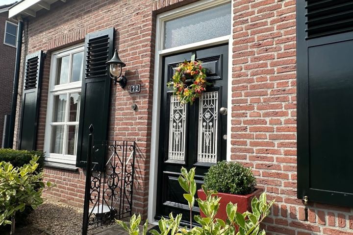 View photo 8 of Bergstraat 72