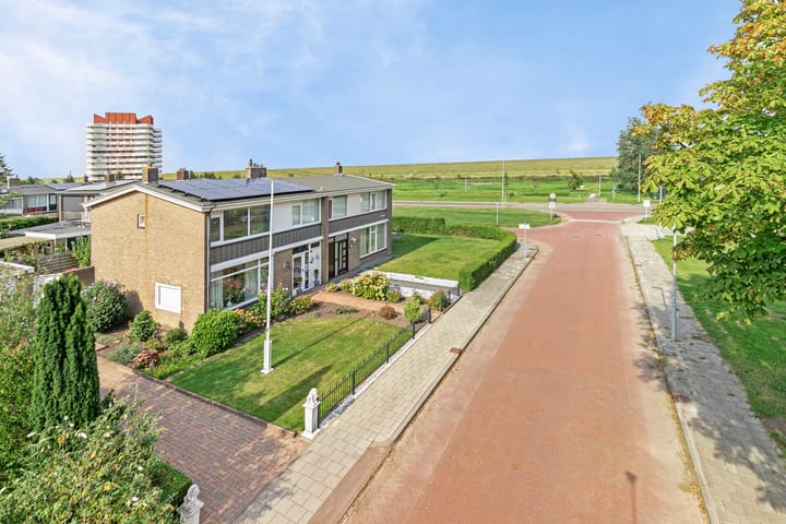 Foto 1 van Neptunusstraat 3