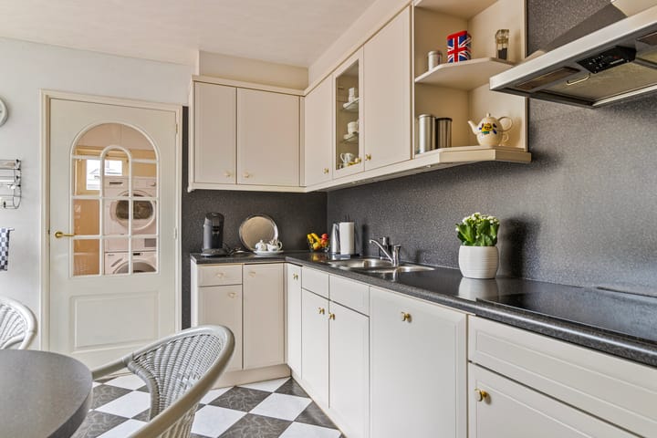 Foto 33 van Neptunusstraat 3