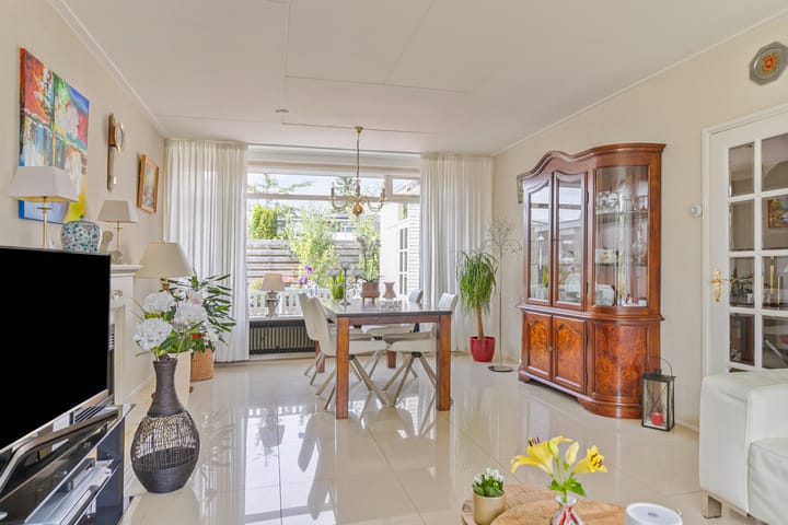 Foto 37 van Neptunusstraat 3