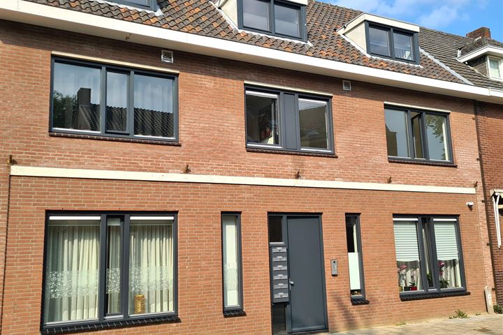 Bekijk foto 2 van Bongerdstraat 15-A