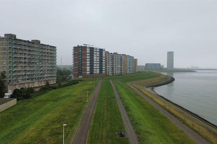 Bekijk foto 2 van Churchilllaan 230