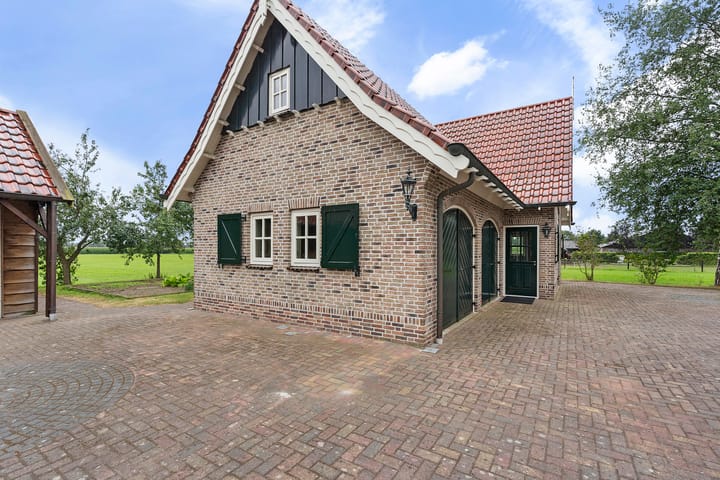 Foto 7 van Hoofdweg 61