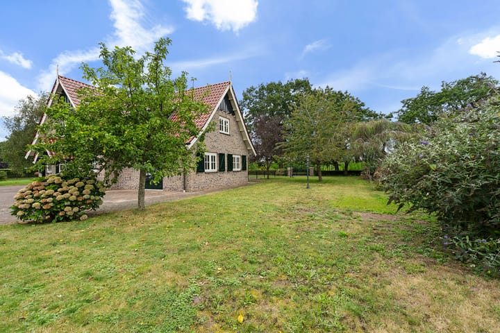 Foto 46 van Hoofdweg 61