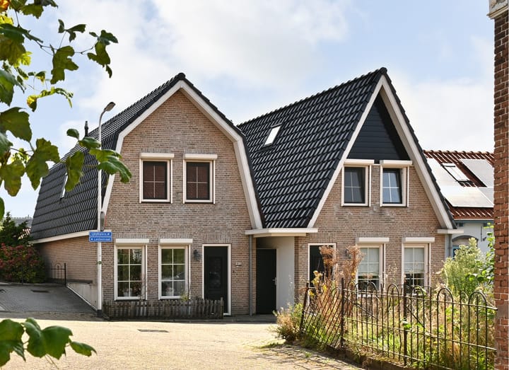 Foto 2 van Lenteplein 3