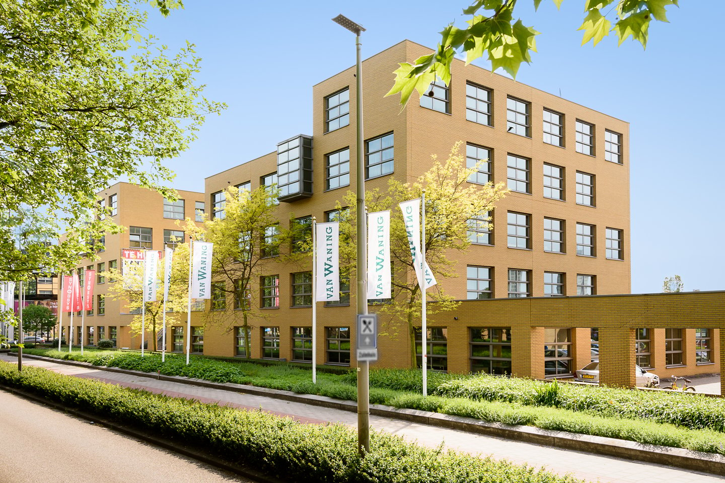 Bekijk foto 4 van Rivium 3e straat 19