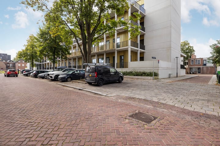 Foto 4 van Van Godewijckstraat 15-H