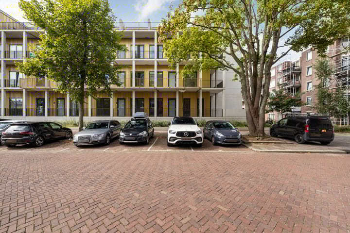 Foto 1 van Van Godewijckstraat 15-H