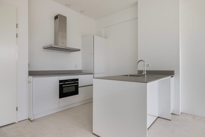 Foto 18 van Van Godewijckstraat 15-H