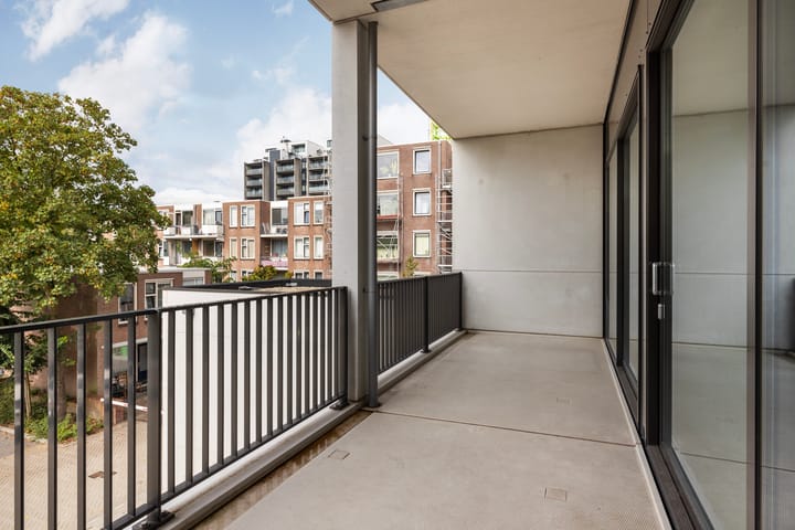 Foto 20 van Van Godewijckstraat 15-H