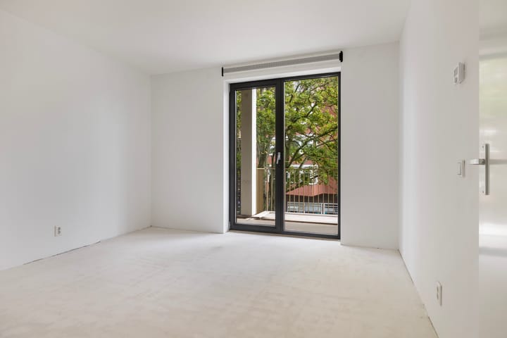 Foto 24 van Van Godewijckstraat 15-H