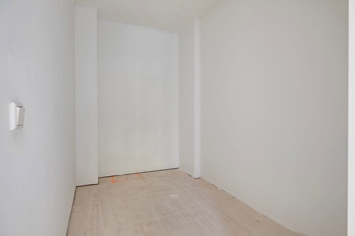 Foto 26 van Van Godewijckstraat 15-H