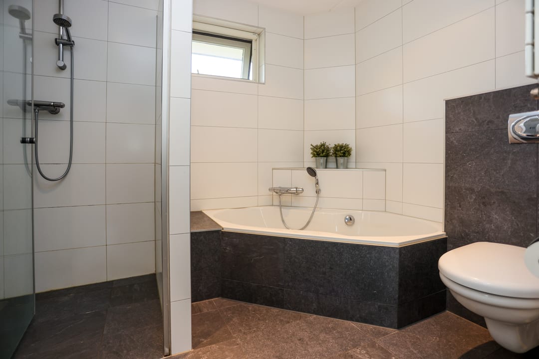 Foto 23 van Molenparkweg Oost 9