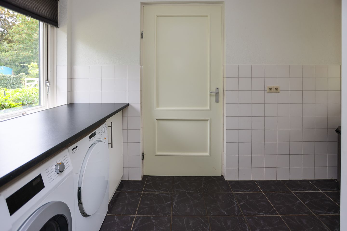 Foto 29 van Molenparkweg Oost 9