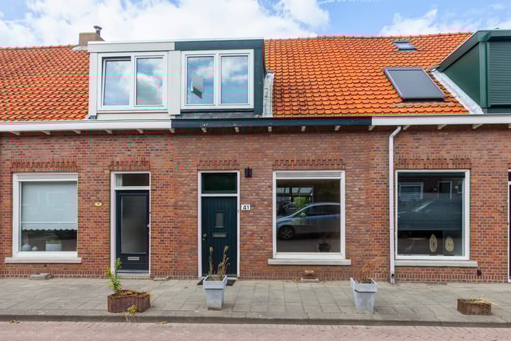 Foto 1 van Julianastraat 41