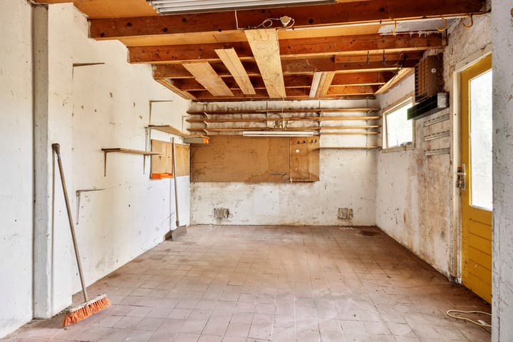 Photo 22 of Leeuwenstraat 2
