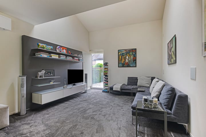 Photo 7 of van Middelhovenstraat 14-B