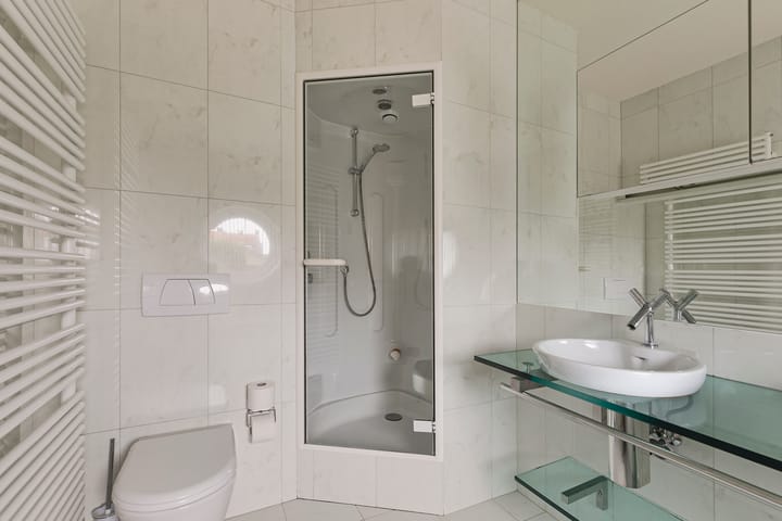 Photo 21 of van Middelhovenstraat 14-B