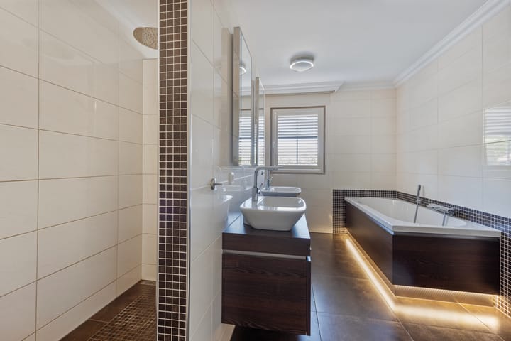 Photo 25 of Bremstraat 194