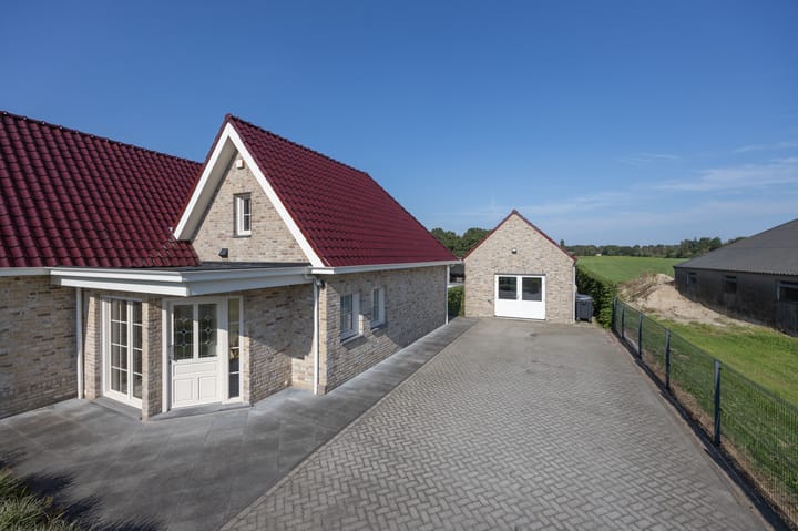 Photo 66 of Bremstraat 194