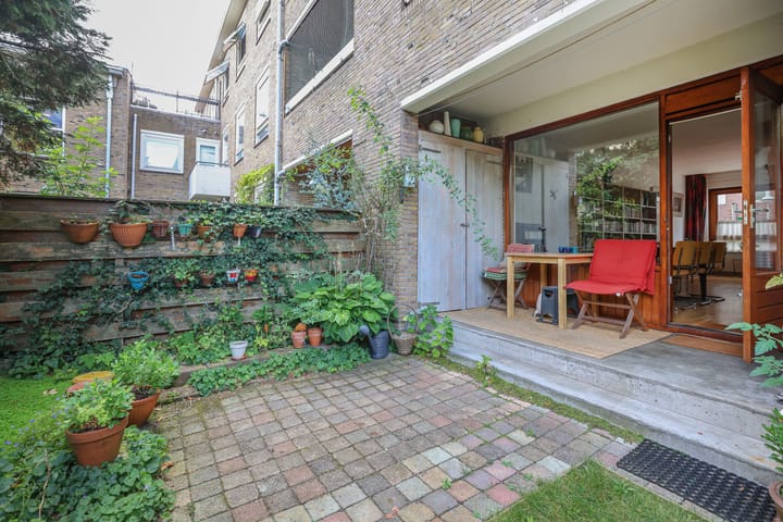 Photo 3 of Jennerstraat 23