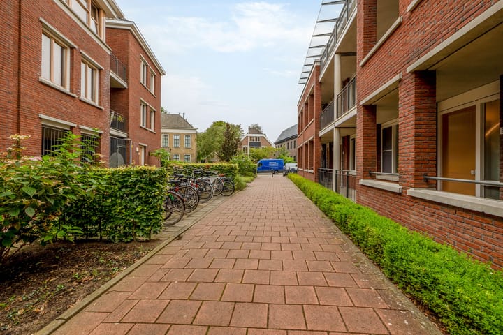 Photo 7 of Rotterdamseweg 79-E