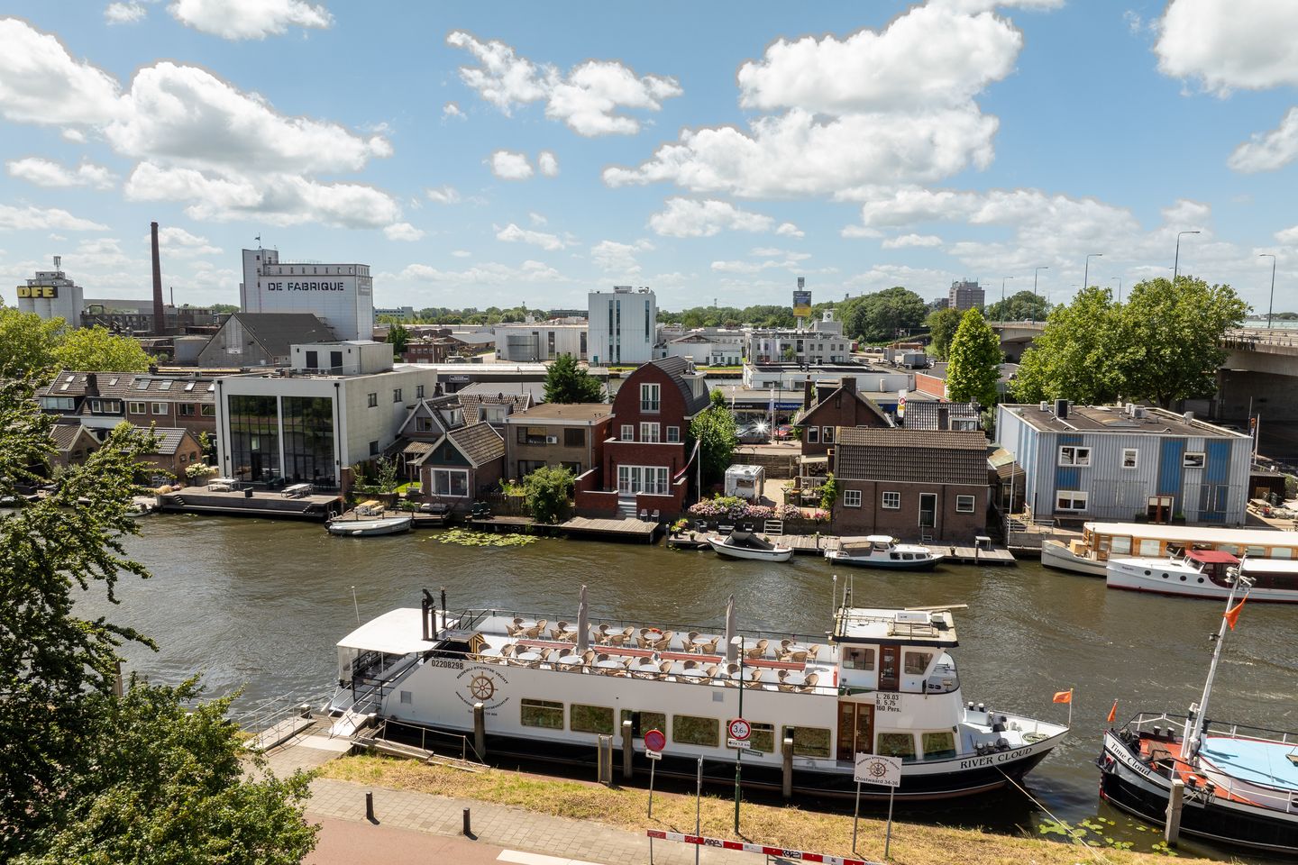 Photo 40 of Straatweg 56