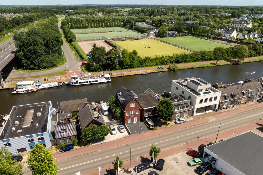 Photo 41 of Straatweg 56