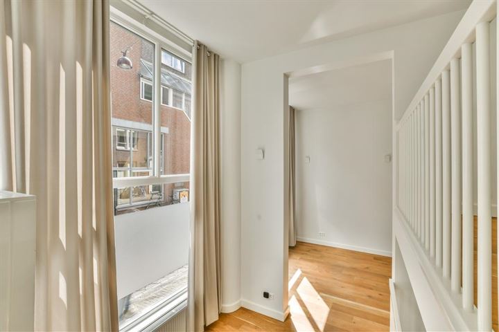 Bekijk foto 14 van Palmdwarsstraat 42