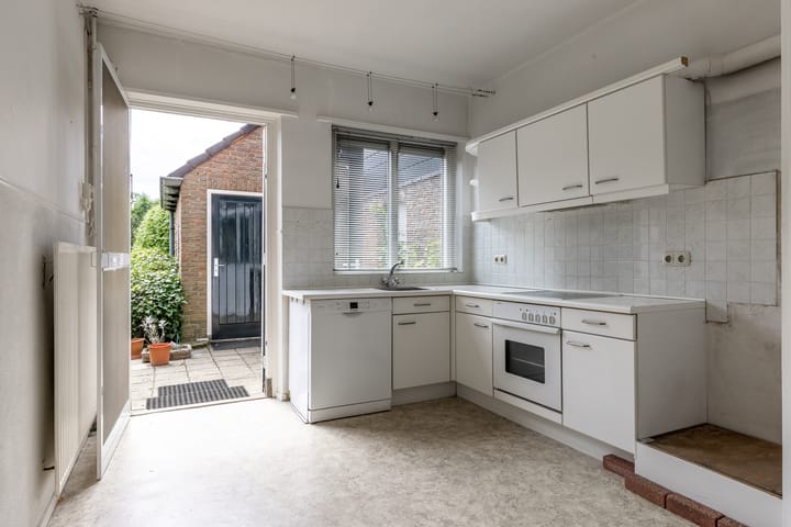 Photo 10 of Zandstraat 117