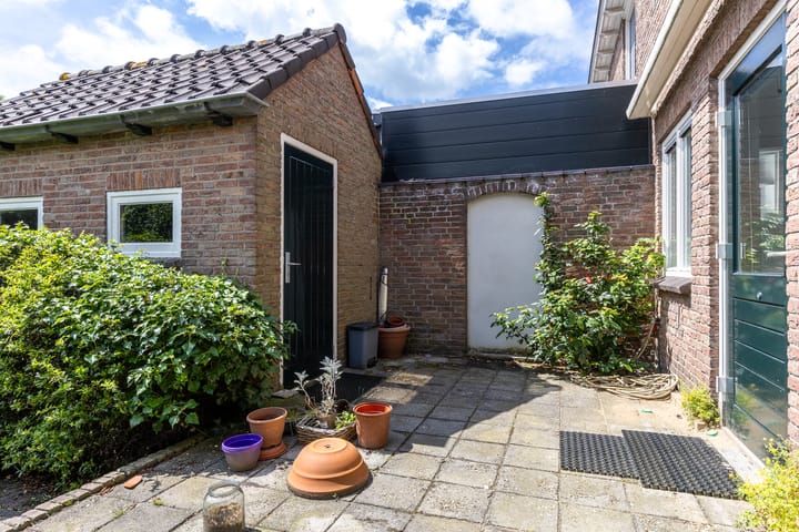 Photo 28 of Zandstraat 117