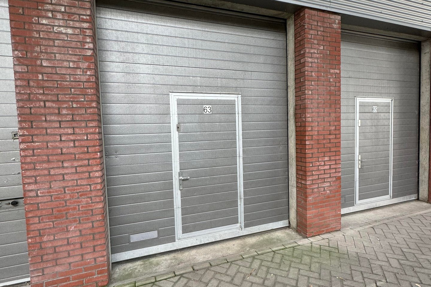 Bekijk foto 1 van Einthovenstraat 63