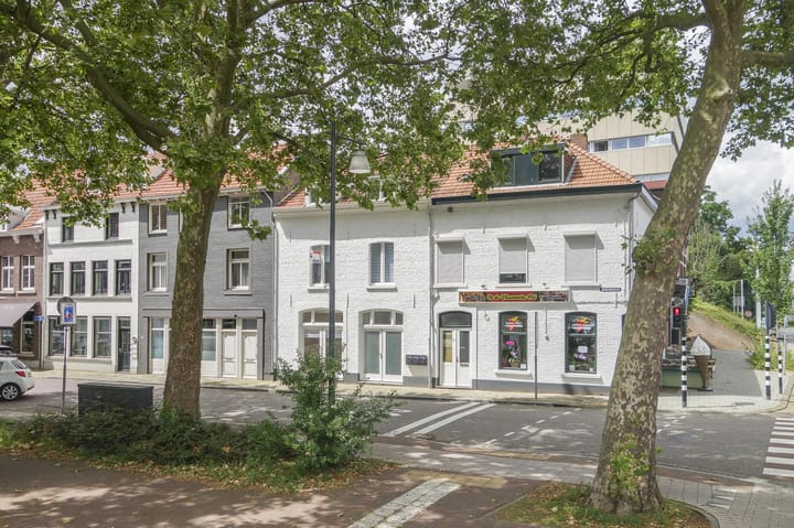 Photo 7 of Wilhelminaplein 20-B