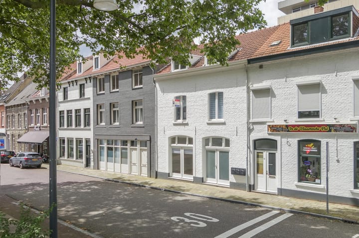 Photo 8 of Wilhelminaplein 20-B