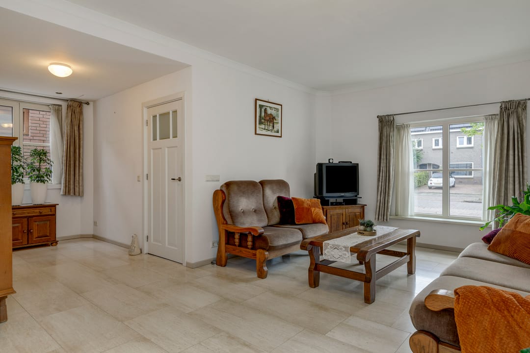 Photo 11 of Dorpsstraat 104