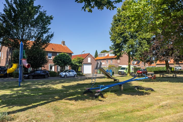 Foto 35 van Burgemeester Bardoelstraat 10