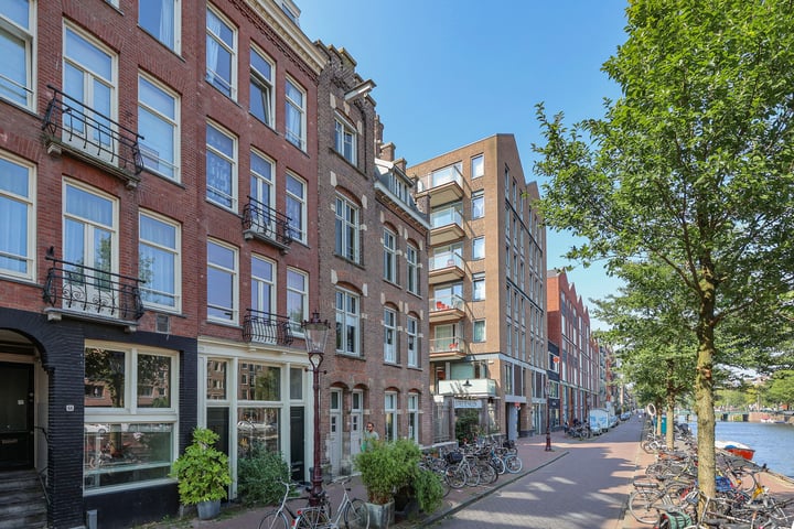 View photo 18 of Bilderdijkkade 64-1