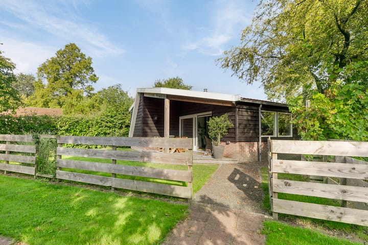 Photo 4 of Raadhuisstraat 27-H70