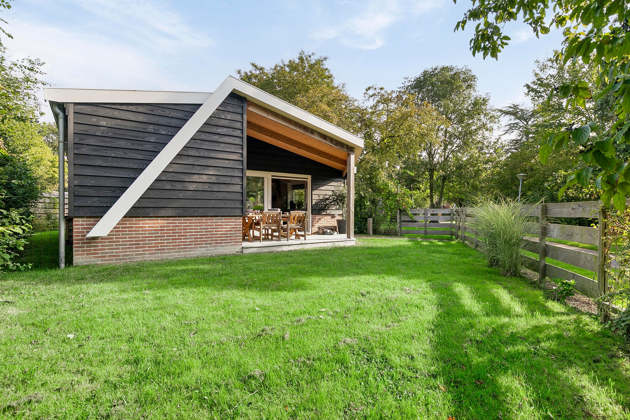 Photo 36 of Raadhuisstraat 27-H70