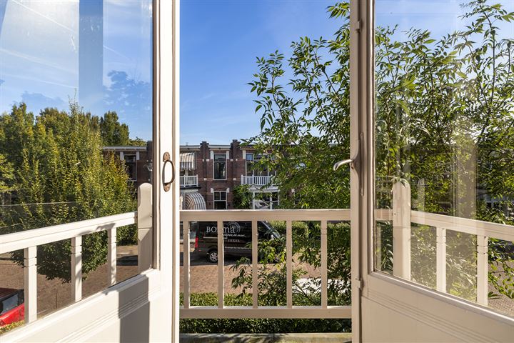 View photo 32 of Vredeman de Vriesstraat 56