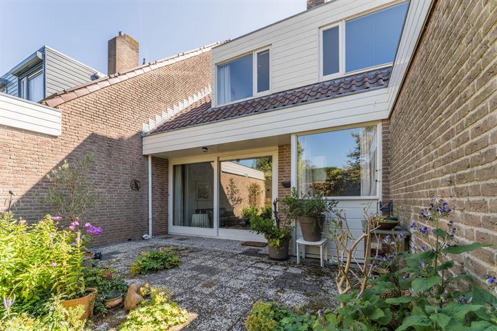 Bekijk foto 36 van Stadhouderslaan 98