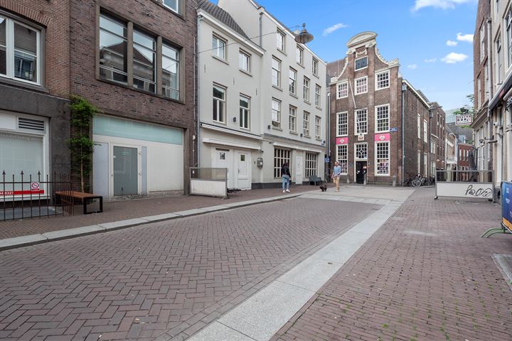 Bekijk foto 39 van Karrenstraat 27