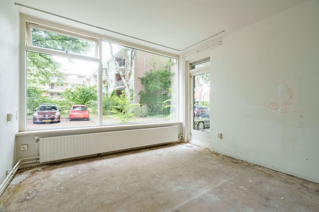 Photo 7 of Van der Waalsstraat 6