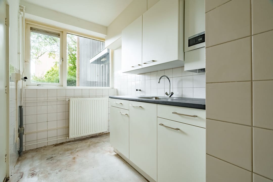 Photo 11 of Van der Waalsstraat 6