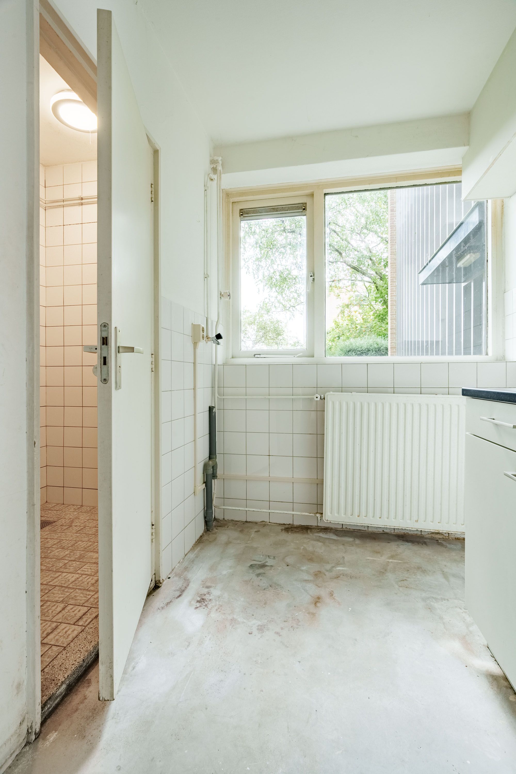 Photo 12 of Van der Waalsstraat 6