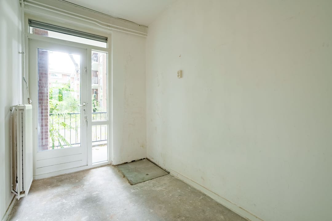 Photo 17 of Van der Waalsstraat 6