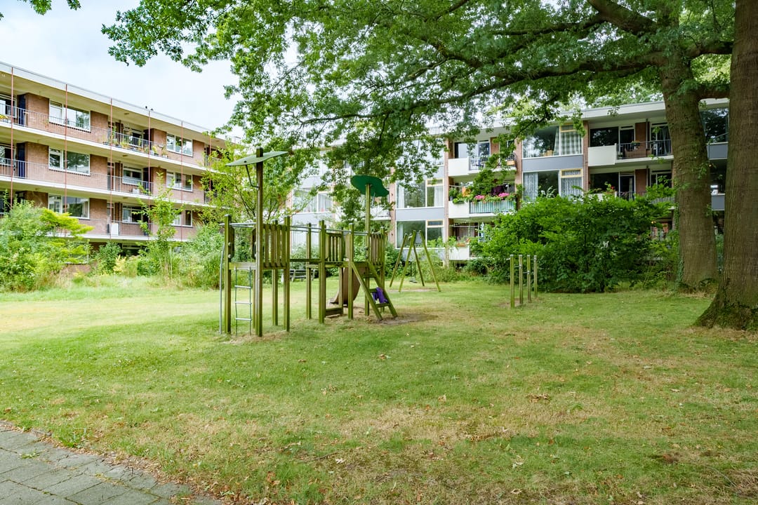 Photo 22 of Van der Waalsstraat 6