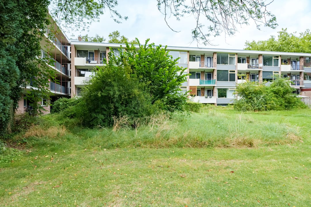 Photo 23 of Van der Waalsstraat 6