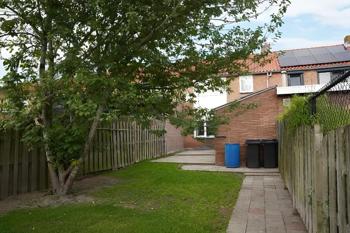 Photo 18 of Zuiddijkstraat 64